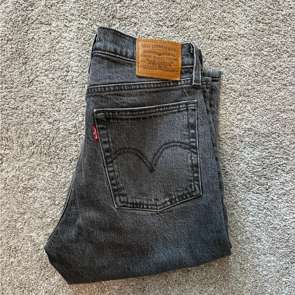 Levi’s wedgie straight jeans